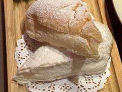 雪山奶露包-香港财记(汇励99城市公园店)