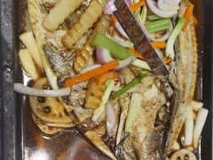 -里岛烤鱼(东港凯虹广场店)