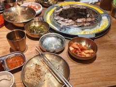 -首尔朴宝·炭火烤肉(五角场店)