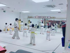 -极真空手道疾风道场(虹口凉城店)