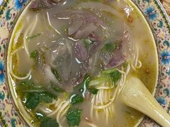 -金杨拉面王小吃面馆·牛三宝面·红烧牛肉粉