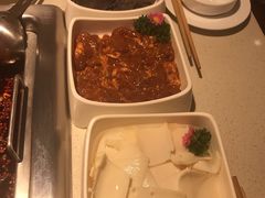 -海底捞火锅鲜切牛肉主题店(长寿路店)