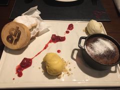 -恰餐厅及酒吧 CHAR Bar & Grill (北京丽都皇冠假日店)