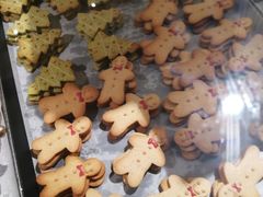 -VERIE BAKEHOUSE