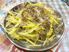 爽拌鱼皮-阿金大白·上海菜馆(新天地店)