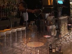 -Shift cocktail bar鸡尾酒吧