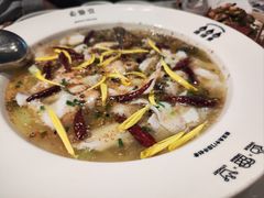 -渔语鱼酸菜鱼新川菜(来福士店)