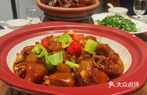 Braised Pig Trotter and Beef Tendon