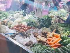 -三亚新鸿港水果一级批发市场