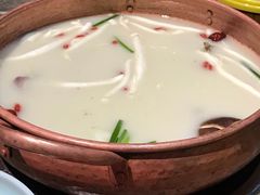 -三人行骨头王火锅(长寿店)