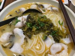 -老妈米线(港龙店)