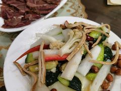-一间楼牛羊肉泡馍馆(东一路店)