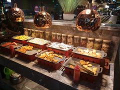 -阪尚皇·原切牛排·烤肉火锅自助(北京路店)