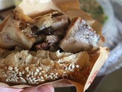 老北京烧饼夹肉-洪峰浩老北京烧饼夹肉(角门路店)