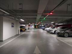 -成都银泰中心-停车场