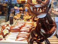 -Dough&Joe团憩(瑞虹天地月亮湾店)