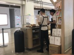 -奈雪的茶(市百一店)