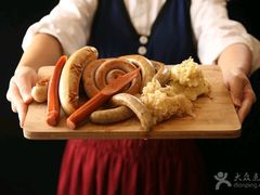 -普兰达德国餐厅·德式脆皮烤猪肘·自酿啤酒(观唐店)