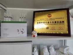 -凡碧诗毛孔收细