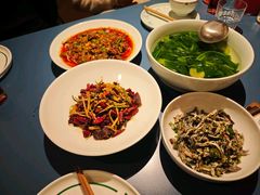 -一坐一忘云南菜(嘉里中心店)