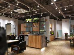 -Mentor Hair Salon