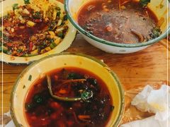-拈签一笑黄牛肉辣卤串串