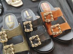 -广州周大福金融中心