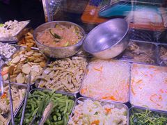 -许西美食一条街