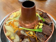 -岳记兴隆·青城腊排铜火锅(融创店)