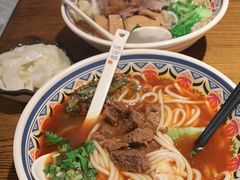 -鑫花溪牛肉米粉(文星广场店)
