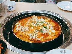 -三清洞摩西韩式年糕火锅(威高广场店)