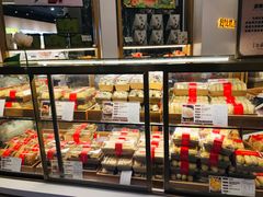 面包甜点陈列柜-清真全盛斋传统糕点(高新中大店)
