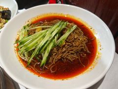 土芥辣拌饸饹-江城小馆陕南妈妈菜·全球旅行餐厅(钟楼店)