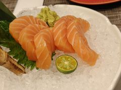 三文鱼刺身-满来寿喜烧(金虹桥店)