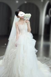 -艾米丽婚纱礼服
