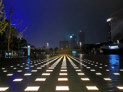 -南京眼步行桥