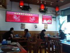 大堂-重庆烧鸡公火锅(簋街店)