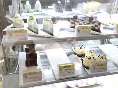 面包甜点陈列柜-老大昌(淮海中路店)