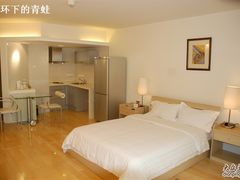 商务大床间-泰悦豪庭酒店