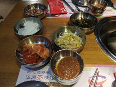 -老炉家木炭烤肉(长江国际店)