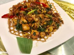 沙姜爆有膏鲜鱿-五稻厨房粤西菜(新闻店)
