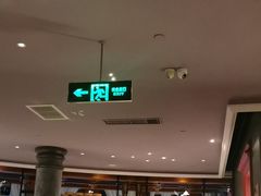 -八府香鸭·啫啫煲(华山路店)