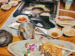 -老牌坊云南鱼豆花火锅(哈西万达店)
