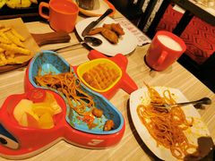 -必胜客(大坪英利店)