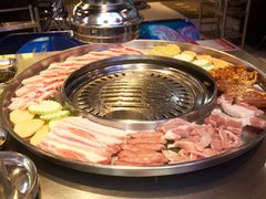 -哈哈碳都·牛肋条无限自助烤肉(台江万达店)