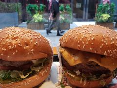 -The Habit Burger Grill 哈比特汉堡(复兴soho店)