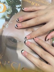 -天生爱美甲
