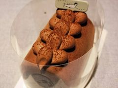 -潮一不贰·法式甜品·生日蛋糕·西式简餐(外滩店)
