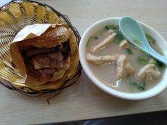 -洪峰浩老北京烧饼夹肉(角门路店)