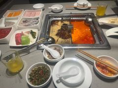 -海底捞火锅(高新万达店)